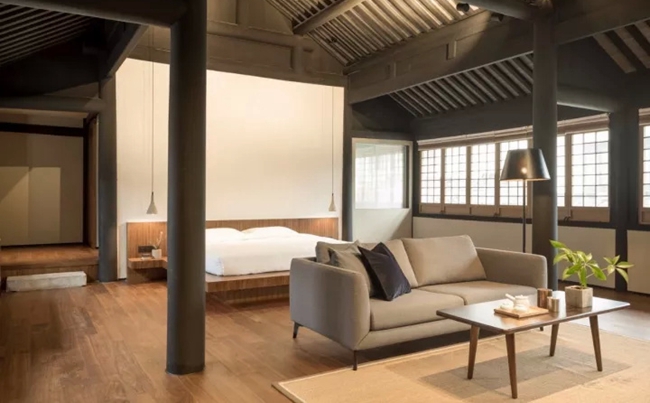 全屋定制家具利用屋內的梁和柱，星空梵高全屋定制